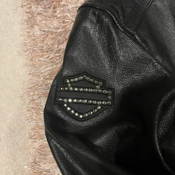 Harley Davidson Leather Jacket - Picture 5 of 9